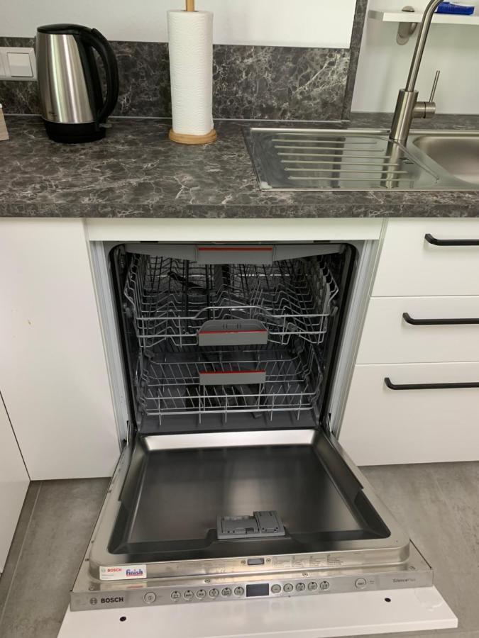 Firmen & Ferienwohnung Brecht 2 Waibstadt Buitenkant foto