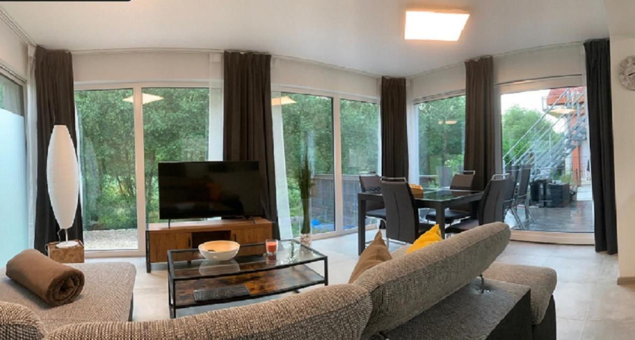 Firmen & Ferienwohnung Brecht 2 Waibstadt Buitenkant foto